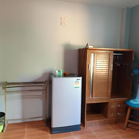Chandra Hostel 코타오 외부 사진