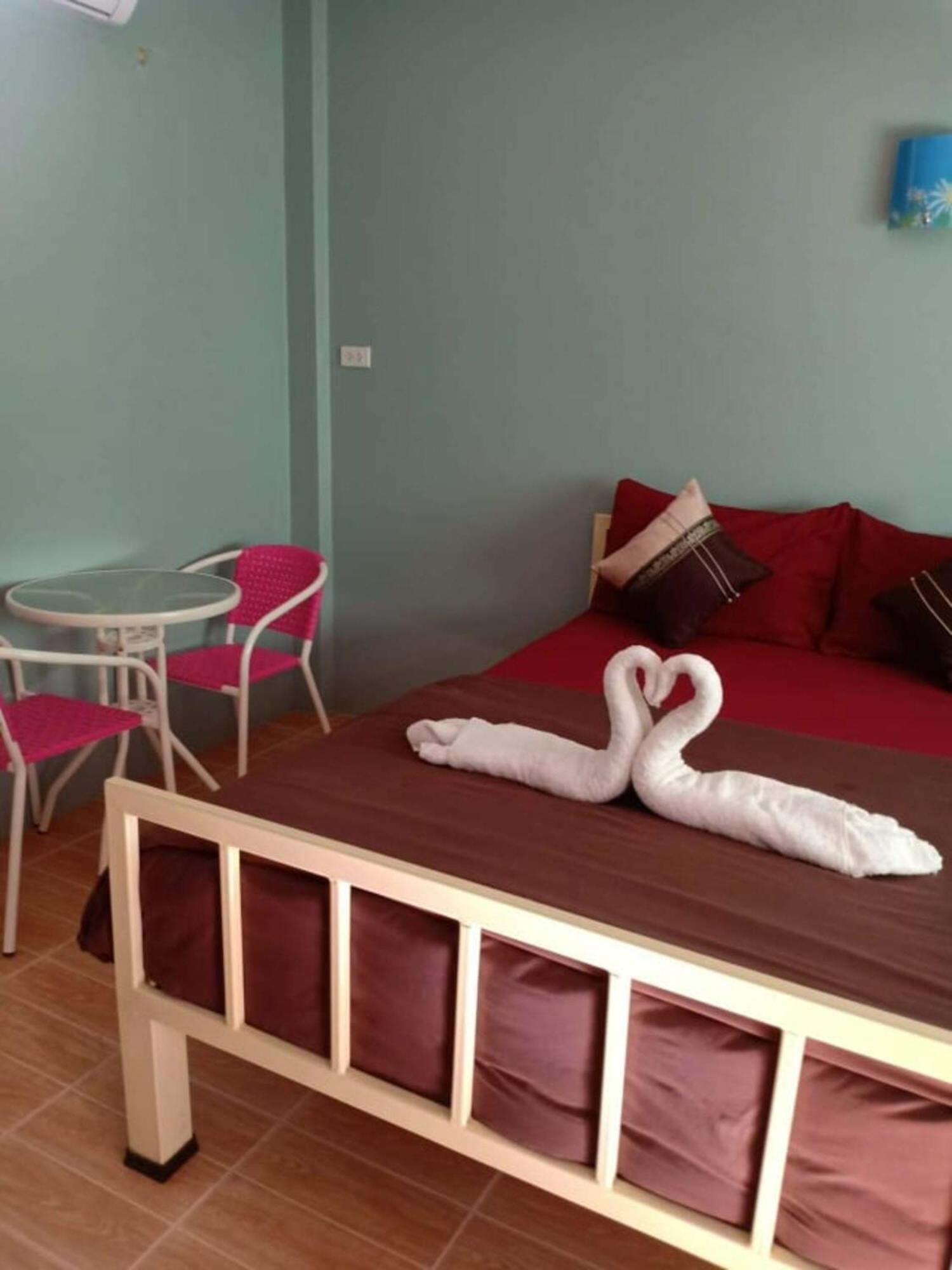 Chandra Hostel 코타오 외부 사진