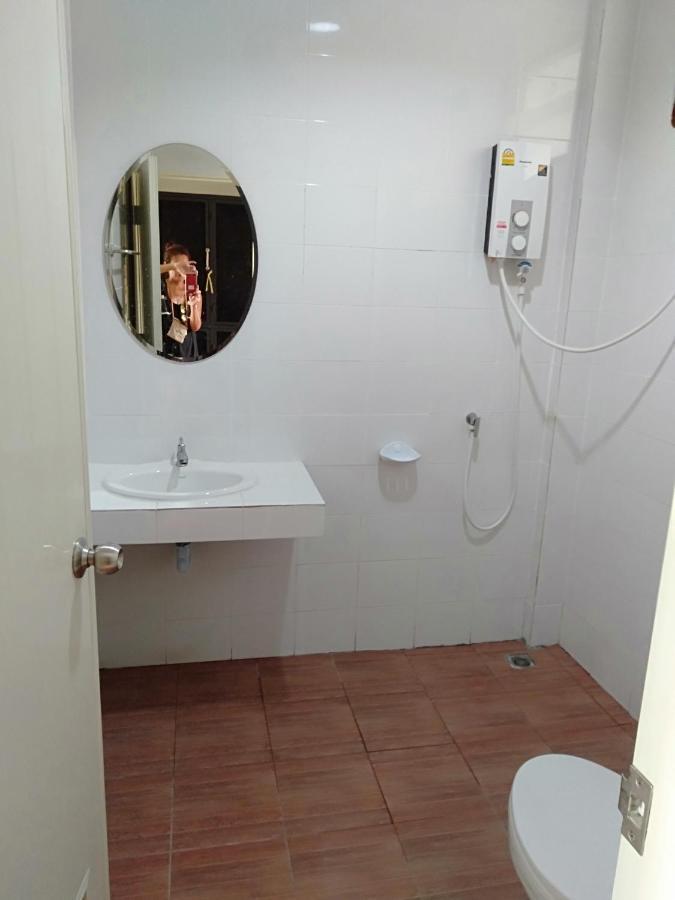 Chandra Hostel 코타오 외부 사진