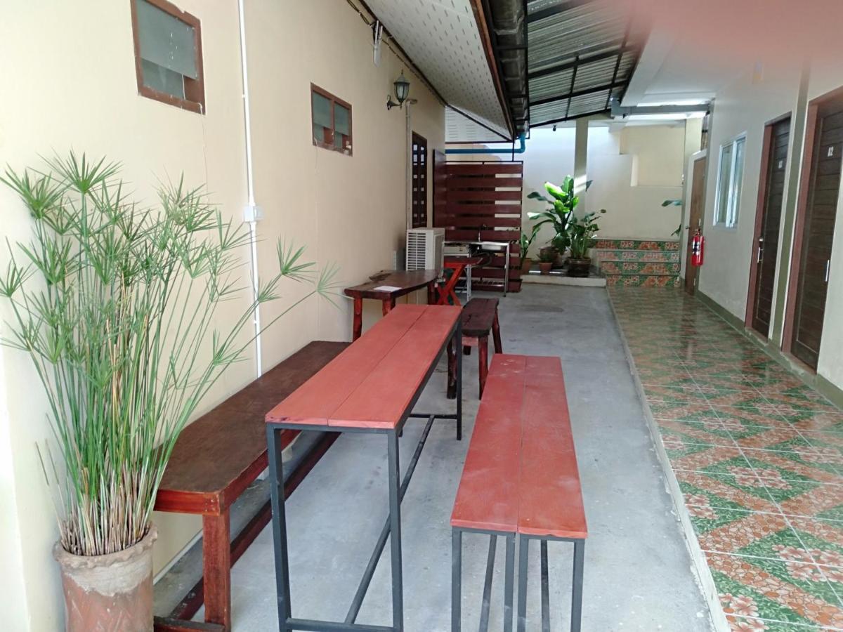 Chandra Hostel 코타오 외부 사진