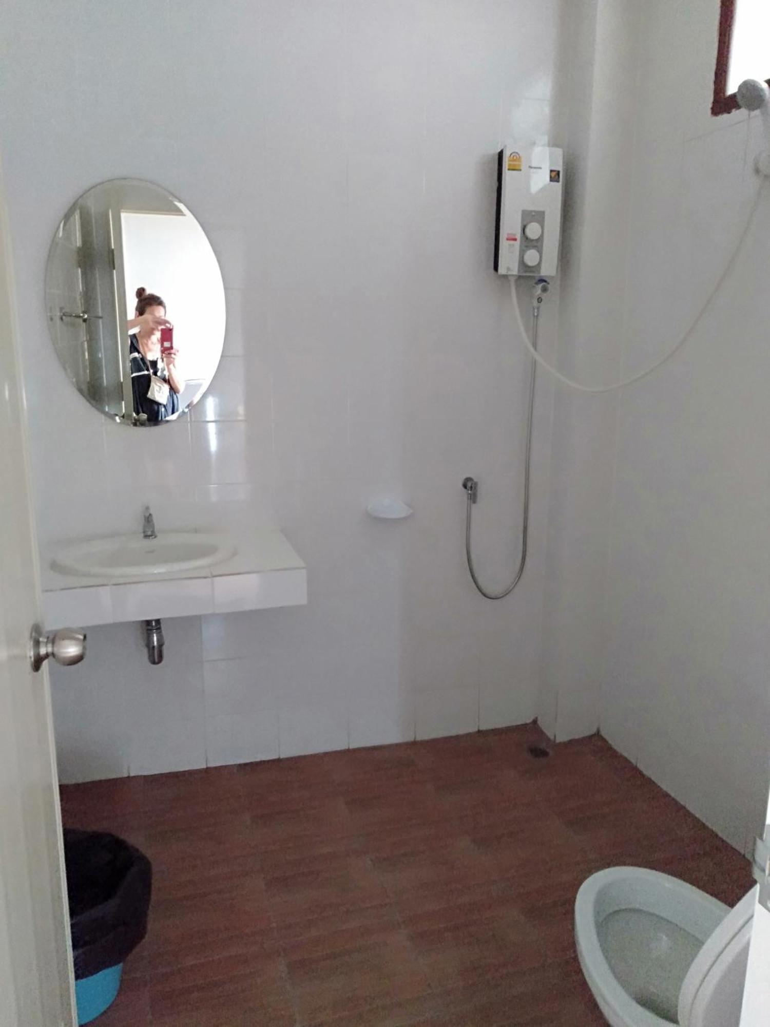 Chandra Hostel 코타오 외부 사진