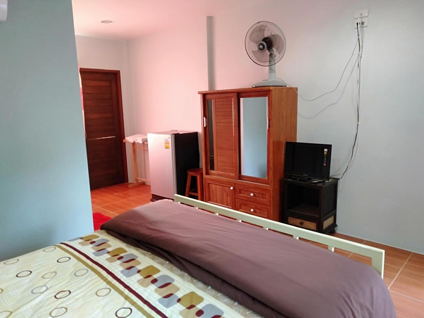 Chandra Hostel 코타오 외부 사진